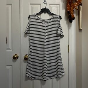 SHEIN Black and White Striped Dress